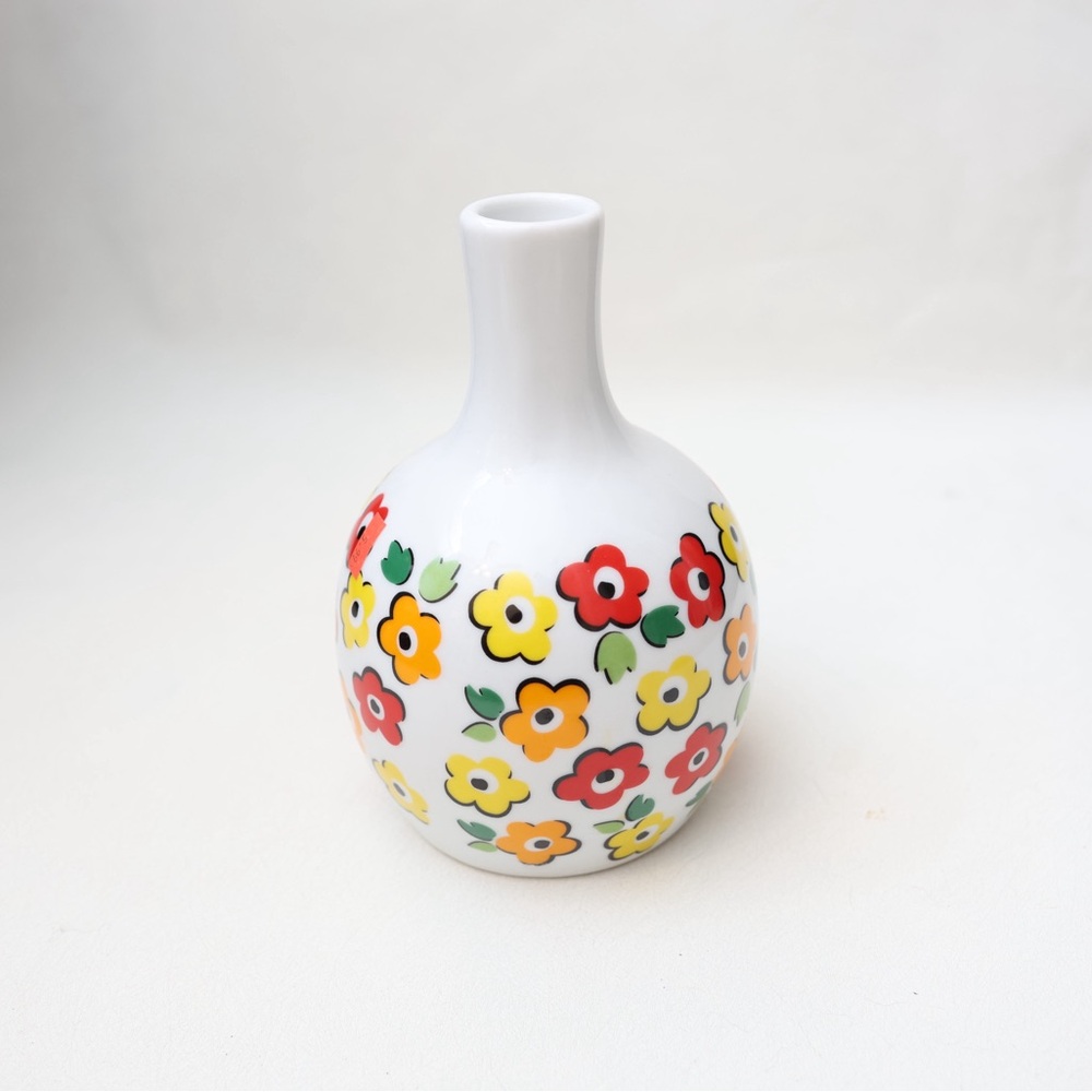 Retro Floral Patterned White Vase